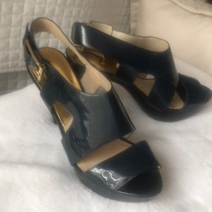MICHAEL Michael Kors 4” Platform Navy Patent Leather Heels In EUC!!